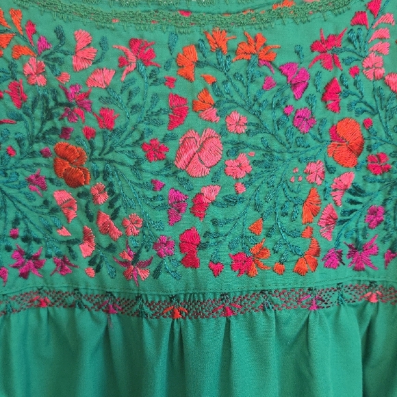 Source Unknown Dresses & Skirts - Source Unknown Green Floral Midi Dress